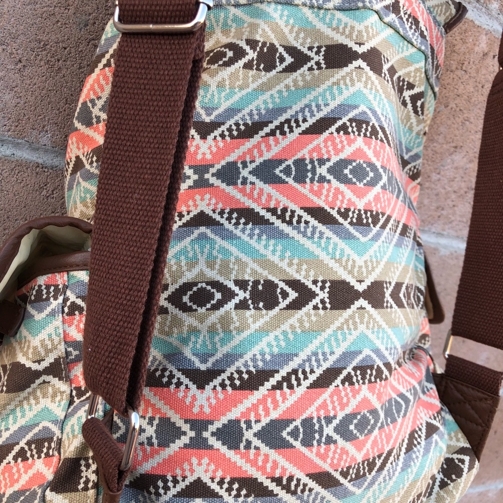 Cute Tribal Patterned Backpack - Picture 4 of 4
